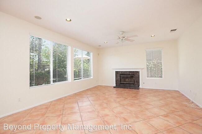 Building Photo - 6 br, 3.5 bath House - 11442 Meadow Grass Ln.