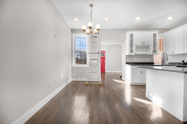 Foto del edificio - 2120 2nd St NW