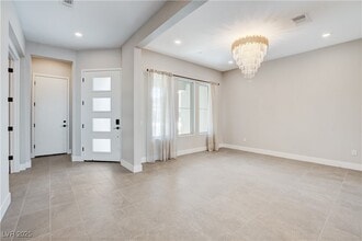 Building Photo - 10632 Rolling Vista Dr