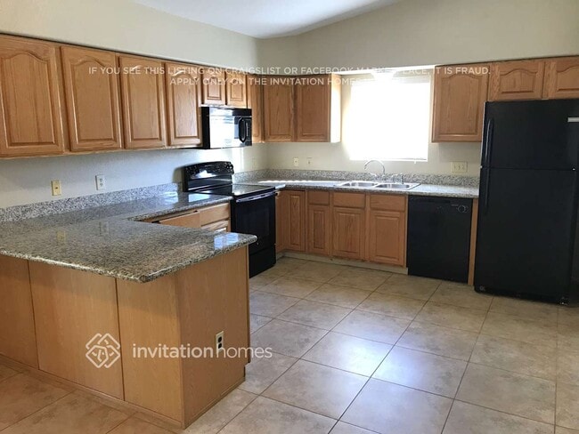 Foto del edificio - 2110 W Roundup St