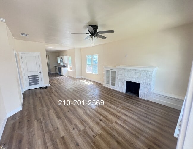 Building Photo - 1106 W Ridgewood Ct