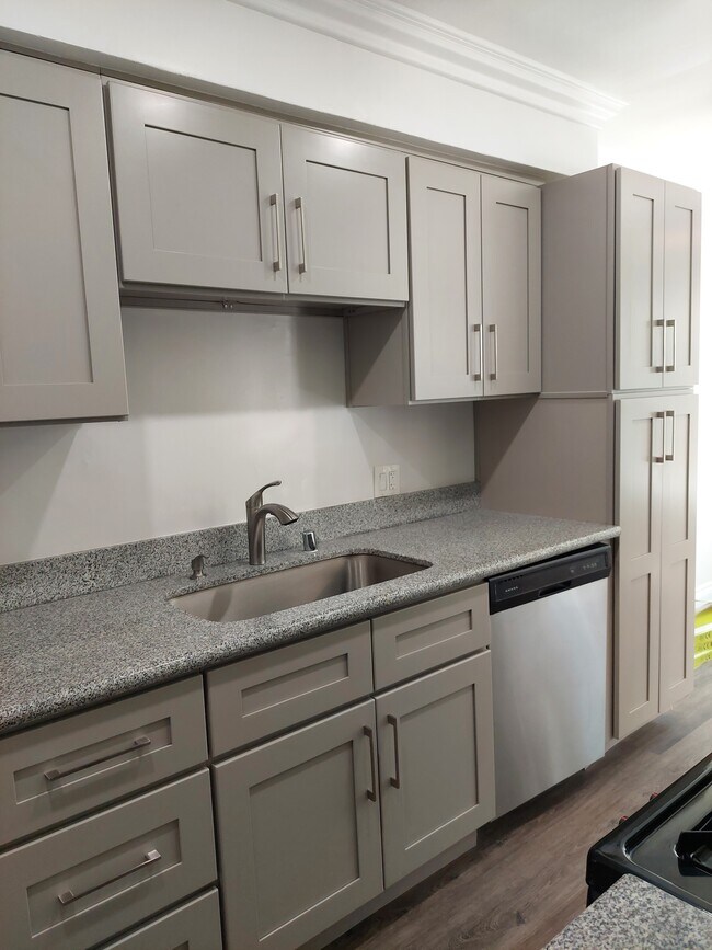 Foto del edificio - 3340 Bagley Ave