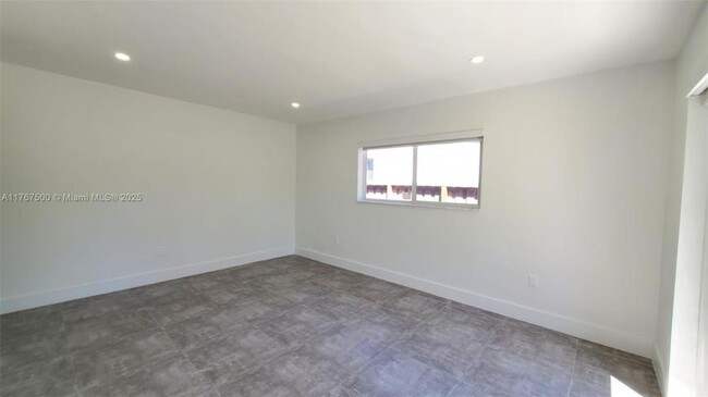 Foto del edificio - 3 bedroom in Miami FL 33127