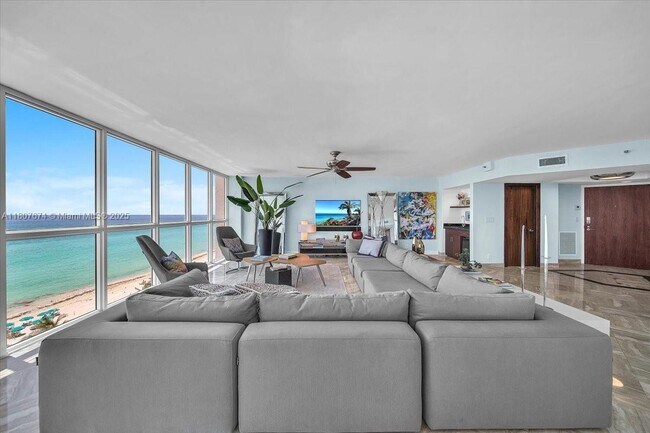 Foto del edificio - 16425 Collins Ave