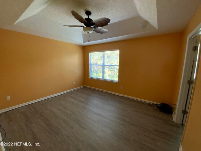 Foto del edificio - 8654 Ribbon Falls Ln