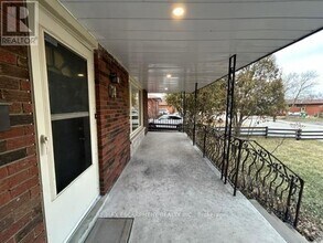 Building Photo - 74 Bellingham Dr