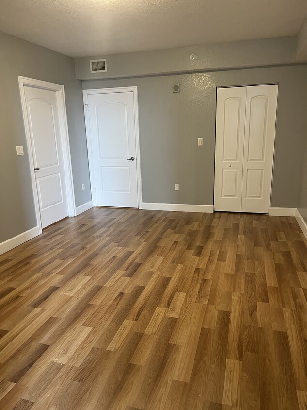 Master Bedroom - 1830 Radius Dr