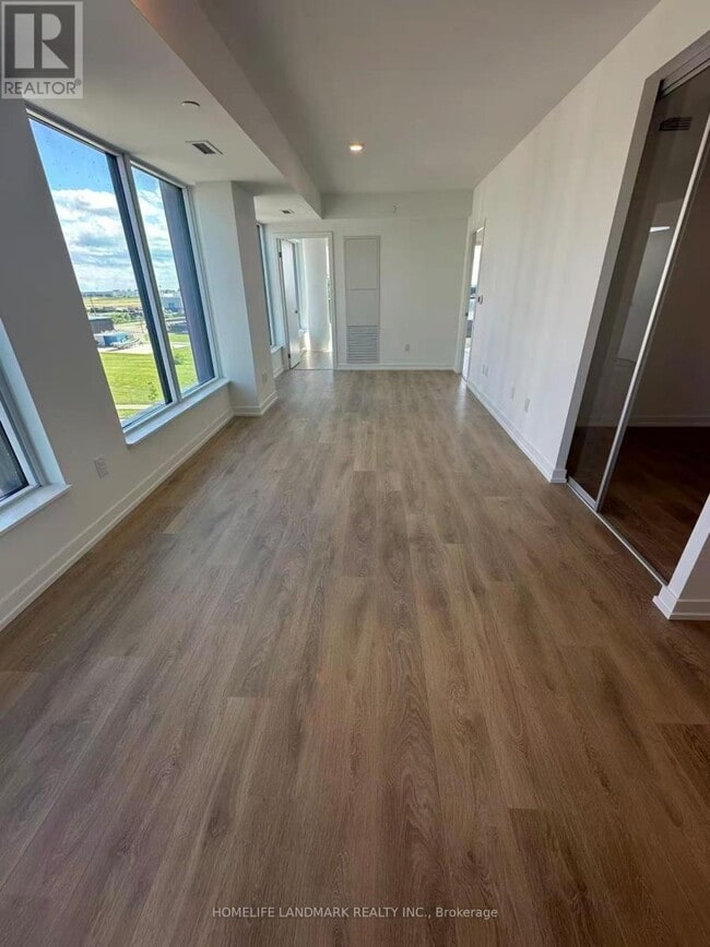 Building Photo - 1100 Sheppard Ave W