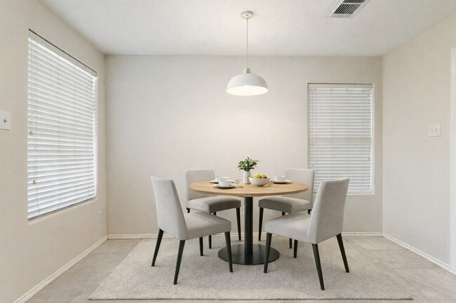 Building Photo - 2922 Katy Briar Ln