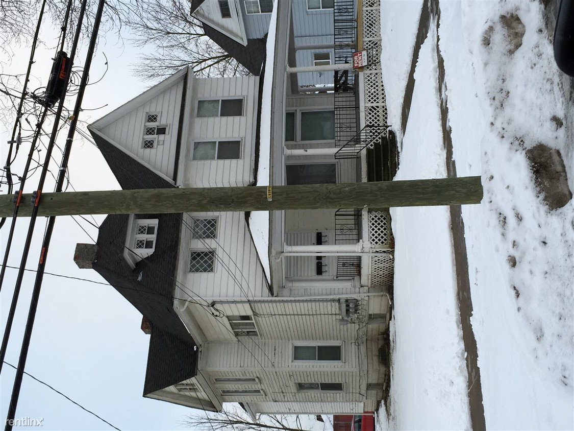 Primary Photo - 44 Fairgrove St