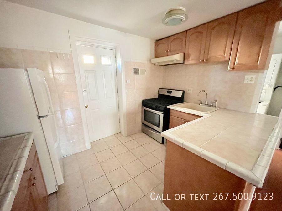 Foto principal - Renovated 2bd apt in Northern Liberties. D...