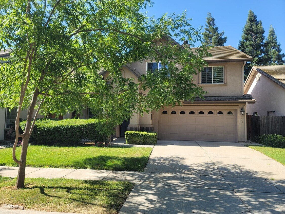 Foto principal - COMING SOON!!! Prime Sacramento Location!