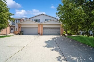 Building Photo - 8641 N Shermer Rd