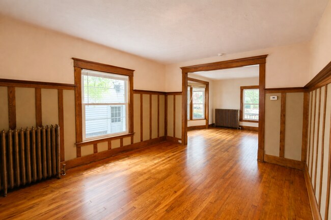 Foto del edificio - 4 Bedroom, 1.5 Bath Home – North East Grand Rapids