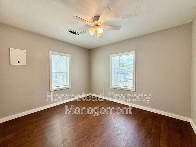 Foto del edificio - 4200 Altadena Ave