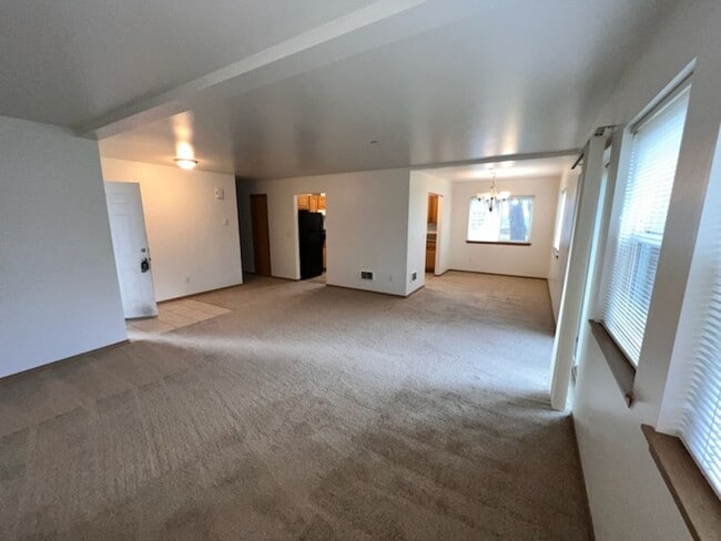 Foto del edificio - 8948 Gravelly Lake Dr SW