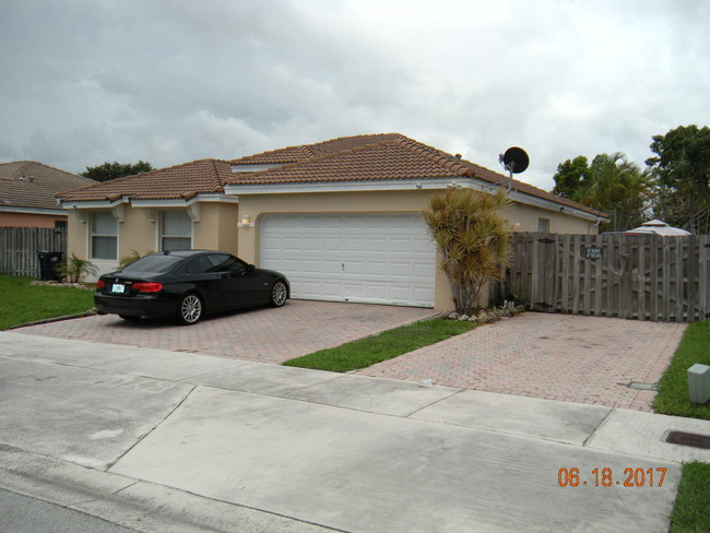 16320 SW 144th Ave, Miami, FL 33177 - House for Rent in ...