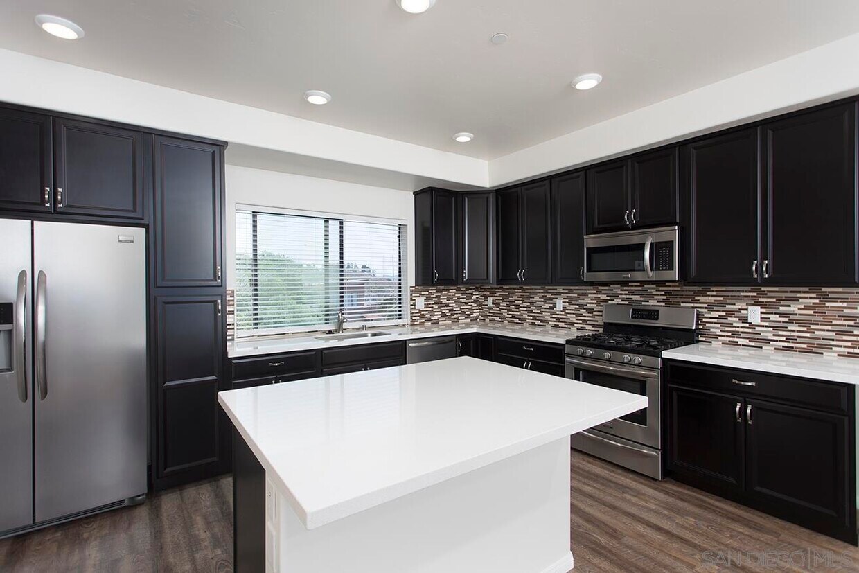 Foto principal - 5976 Lauretta St