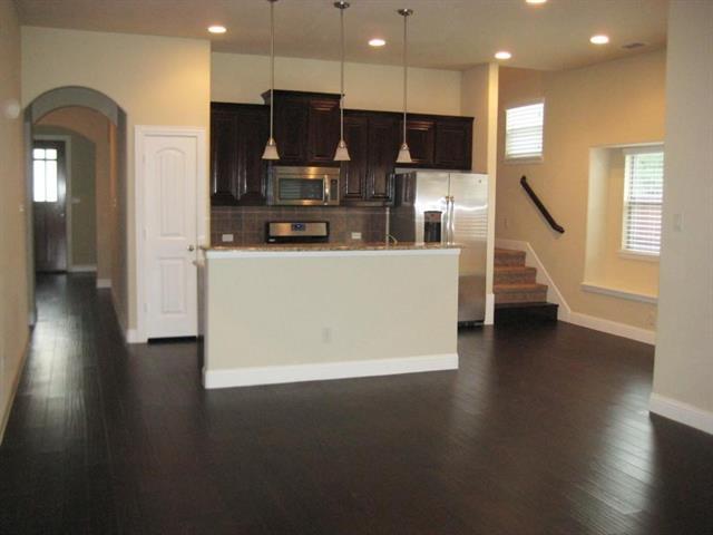Foto del edificio - 4201 Pecan Bend Ln