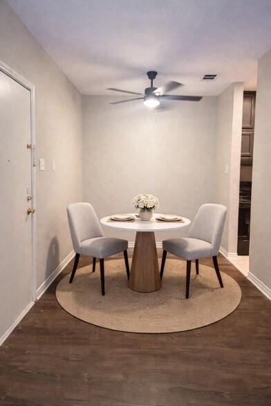 Foto del edificio - 5620 Live Oak St