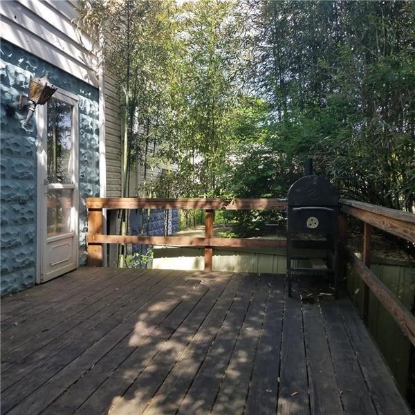 Primary Photo - 728 7th Ave