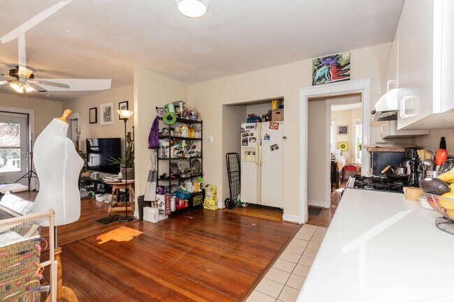 Foto del edificio - 9/1 Spacious Brighton Center/Boston Landin...