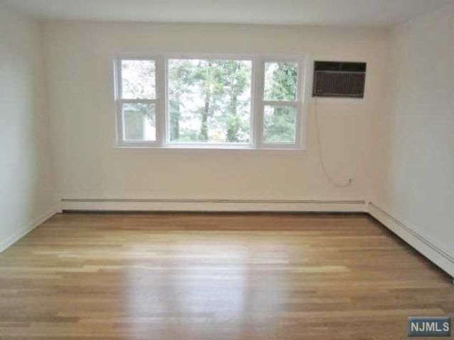 Foto del edificio - 35 Elm Ave