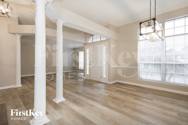 Foto del edificio - 5204 Oxford Crest Dr