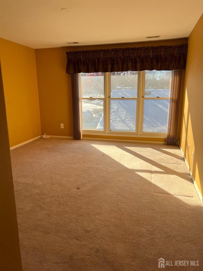 Building Photo - 92 Heather Ct