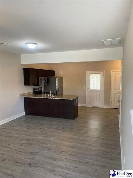 Foto del edificio - 110 Clark Branch Rd