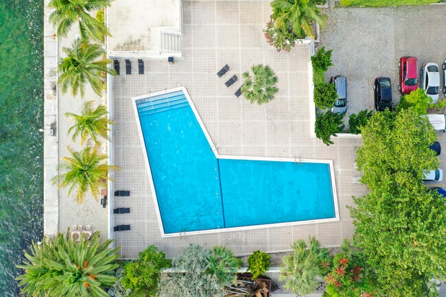 Pool - Caribbean Towers Condominium
