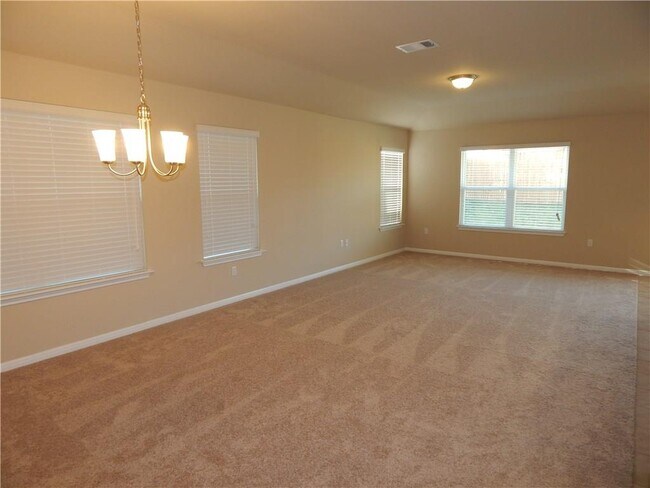 Foto del edificio - 13701 Bauhaus Bnd