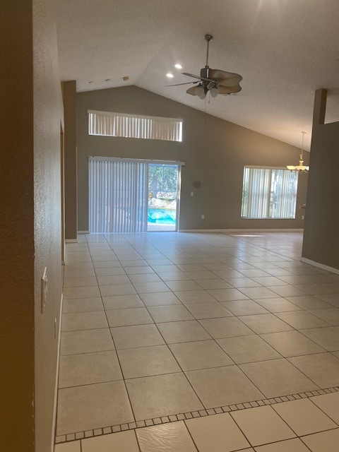 Foto del edificio - 4548 Raintree Ridge Rd