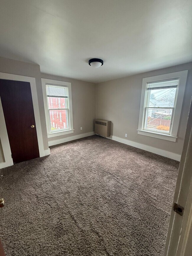 Foto del edificio - 1209 St Marys Ave