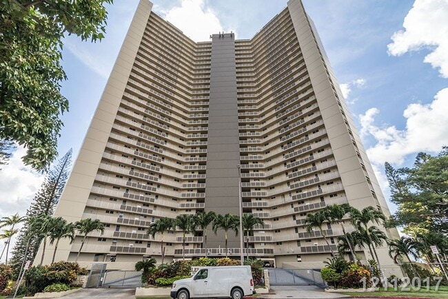 2 Bed 2 Bath 2 Parking IN PEARL CITY - 2 Bed 2 Bath 2 Parking IN PEARL CITY House
