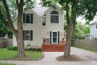 Building Photo - 809 Jefferson Ave
