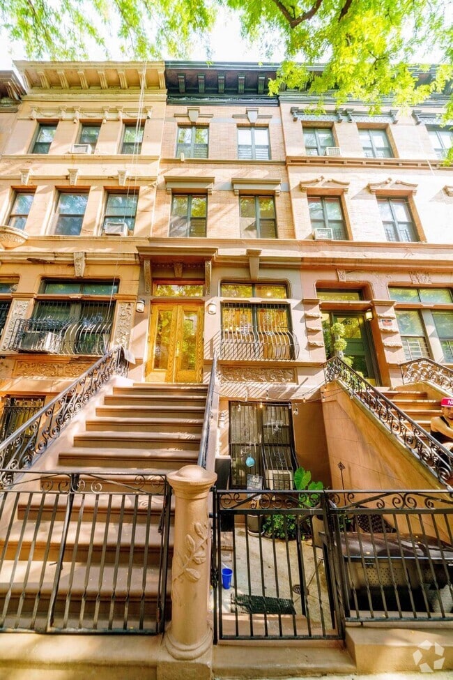 Manhattan Apartments For Rent Craigslist Northern Manhattan Apartments for Rent with a Living Room - New York
