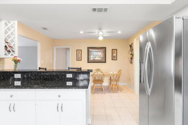 Foto del edificio - 708 Turnberry Cove N