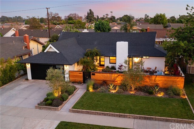 Primary Photo - 400 W Crystal View Ave