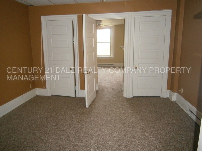 Building Photo - 508 Villa Terrace