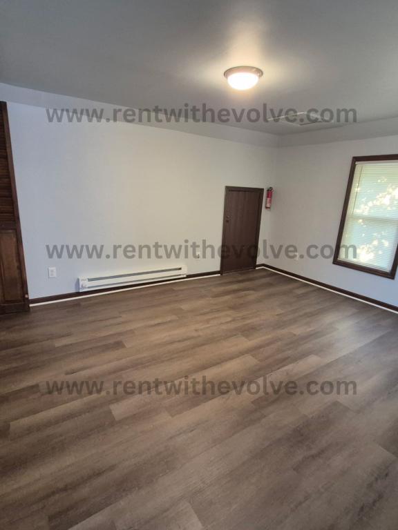 Foto del edificio - 1616 N E St
