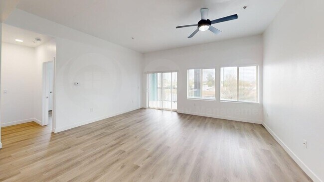 Building Photo - 9160 N 67th Ave