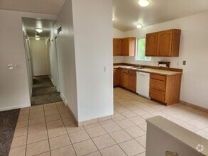 Building Photo - 525 N Diamond Ave