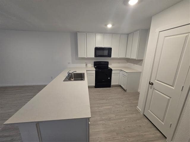 Building Photo - 316 Thresher Ln