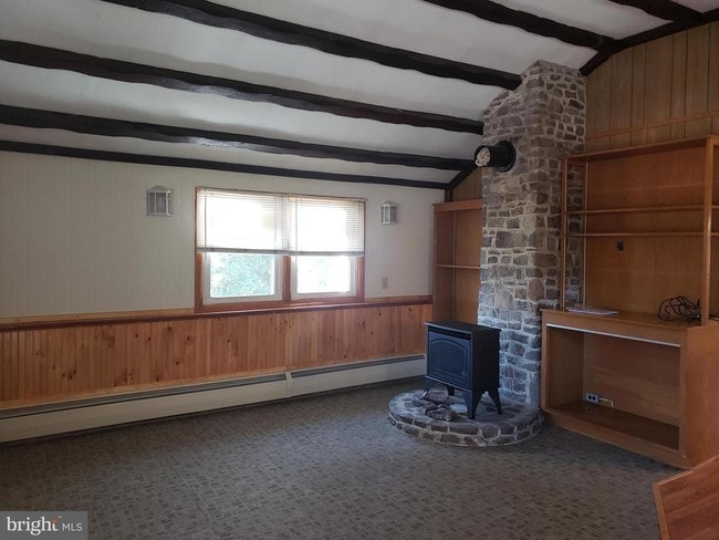 Building Photo - 8 Teaberry Hill Rd
