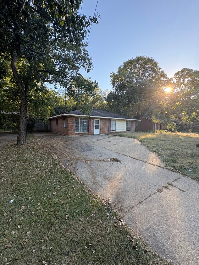 Foto principal - 1542 Midway St