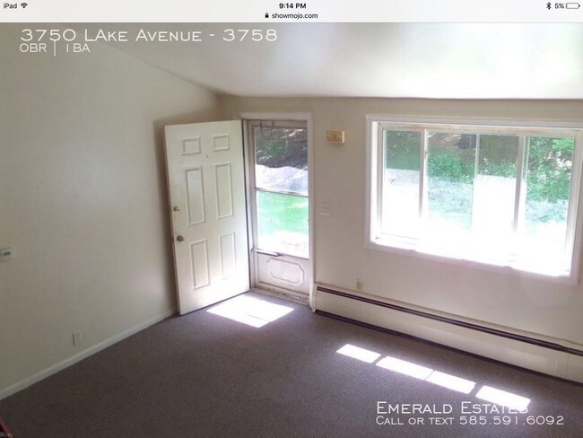 Building Photo - Lake Avenue -Charlotte Area