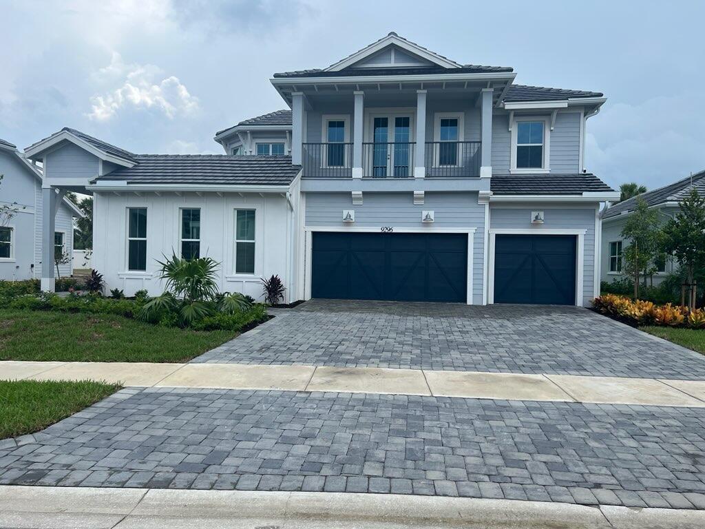 Primary Photo - 9296 Crestview Cir