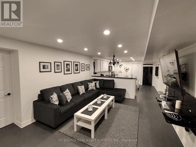 Photo du bâtiment - 32 Ontoro Blvd