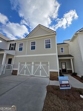 Building Photo - 19 Umber Ln